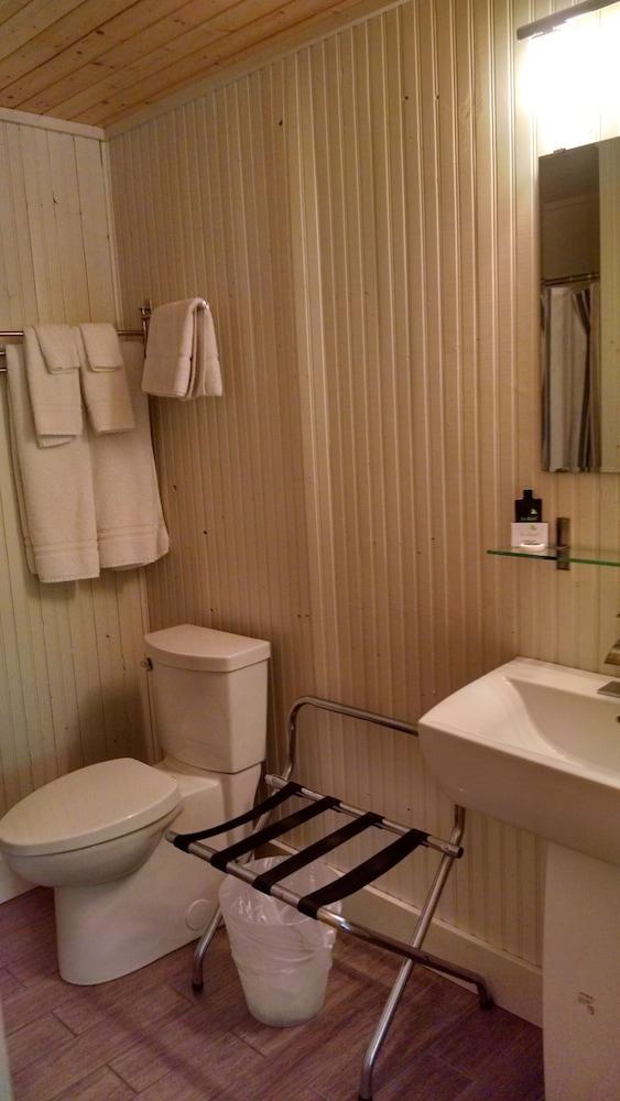 The Saugatuck Retro Resort Motel photo 14