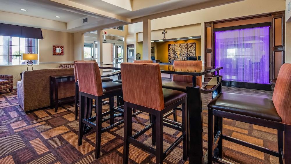 Baymont by Wyndham Lubbock photo 2