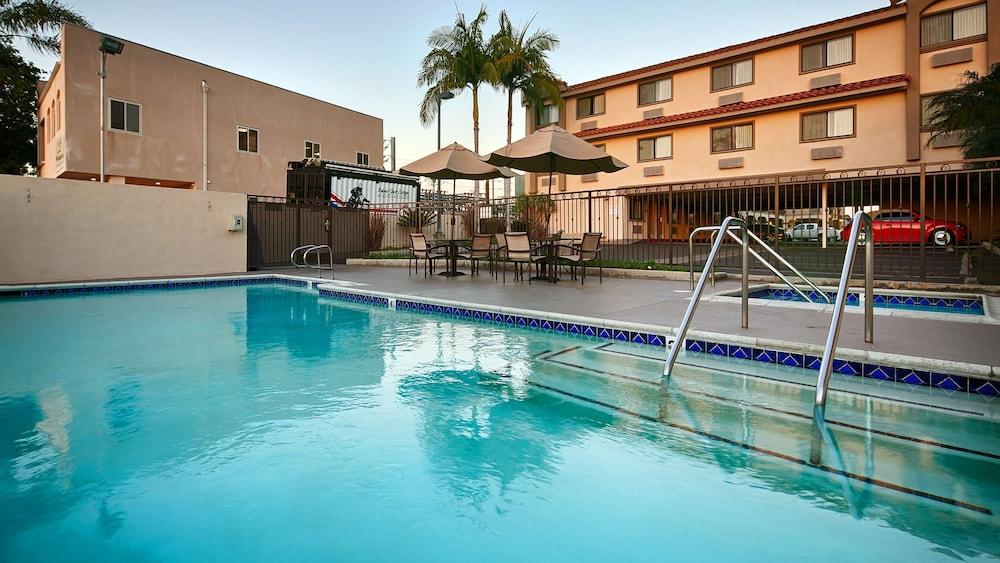 Best Western Los Alamitos Inn & Suites photo 2