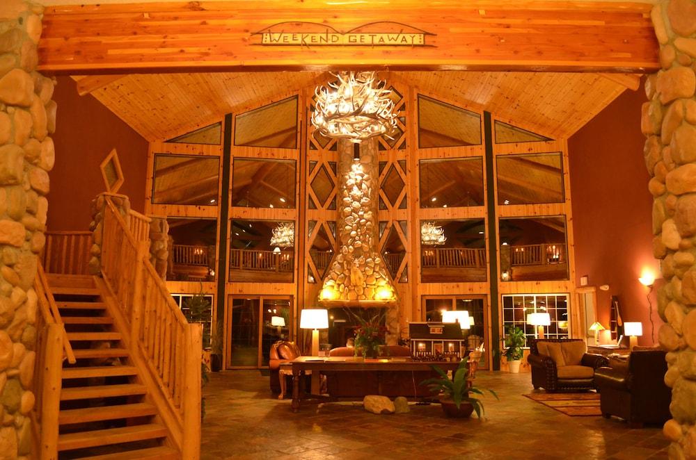 Crooked River Lodge photo 2