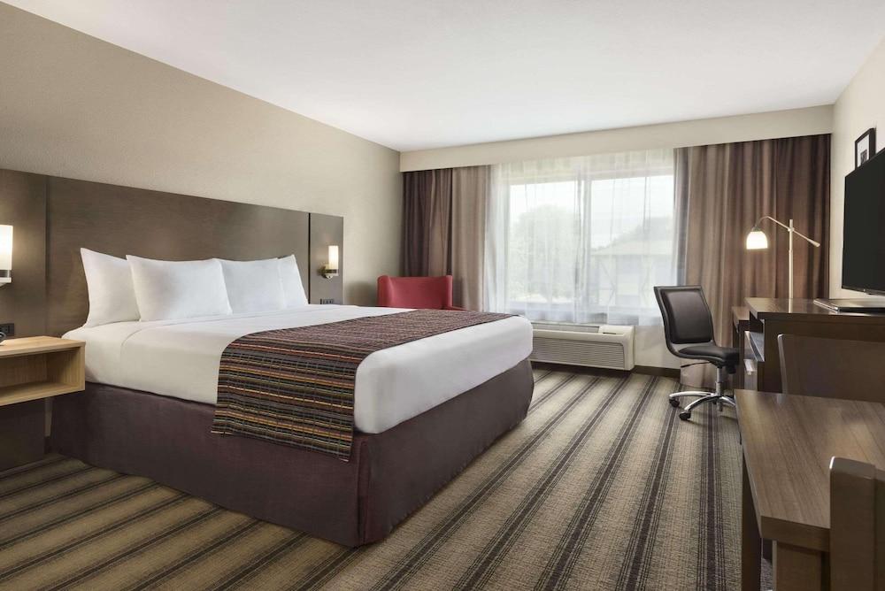 Country Inn & Suites by Radisson, Springfield Southeast photo 8