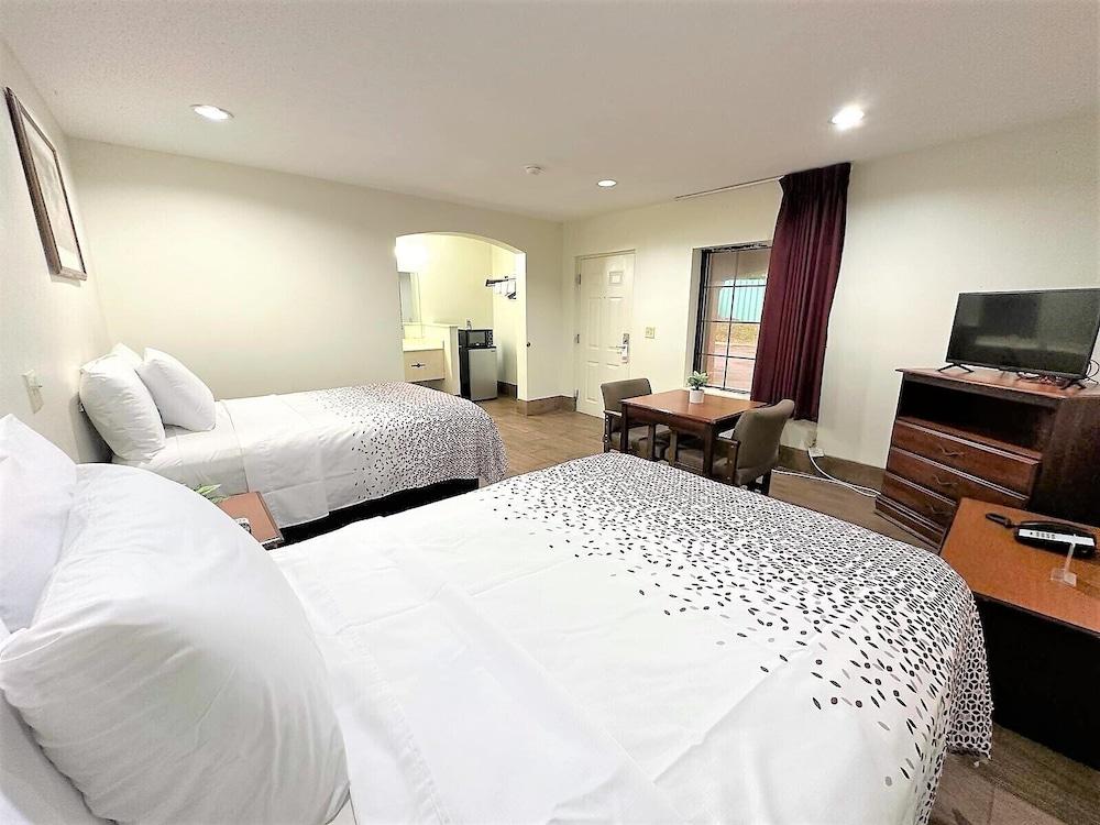 Budget Inn photo 25