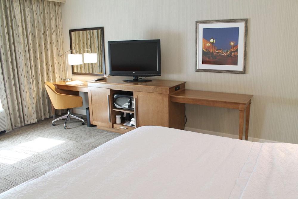 Hampton Inn Cape Girardeau I 55 East photo 11