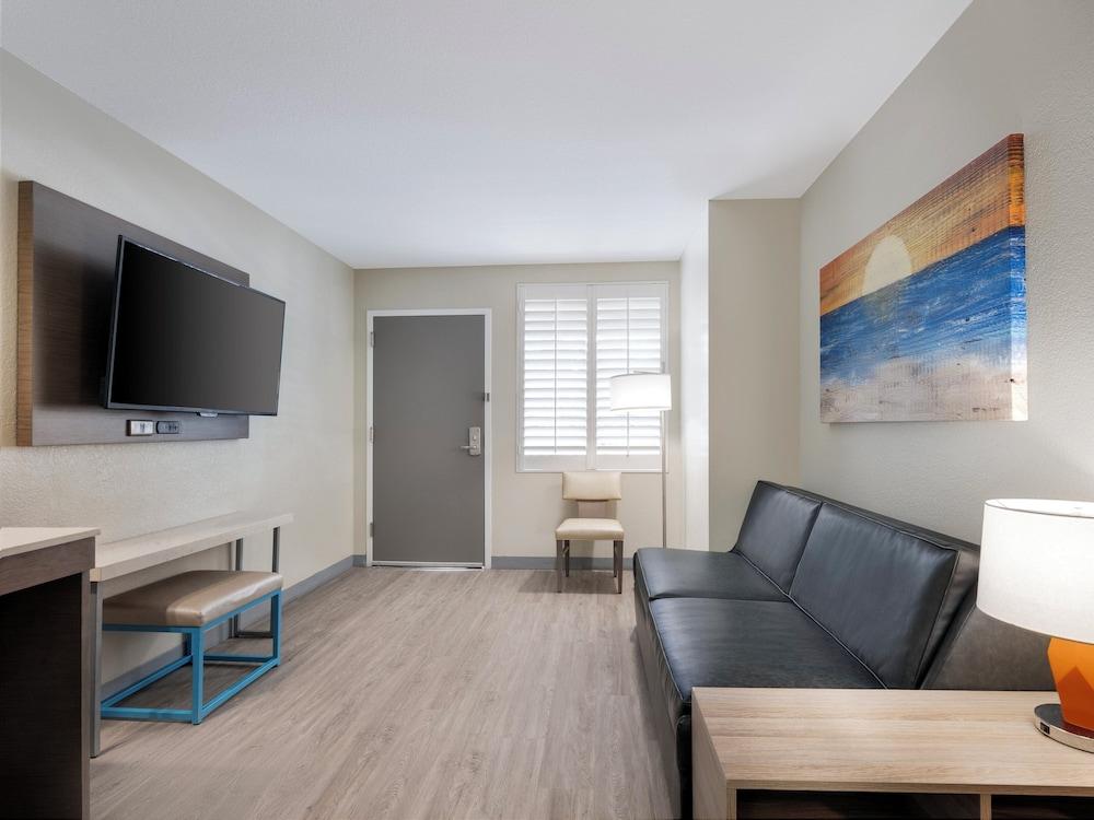 Holiday Inn Resort Orlando Suites - Waterpark by IHG photo 3
