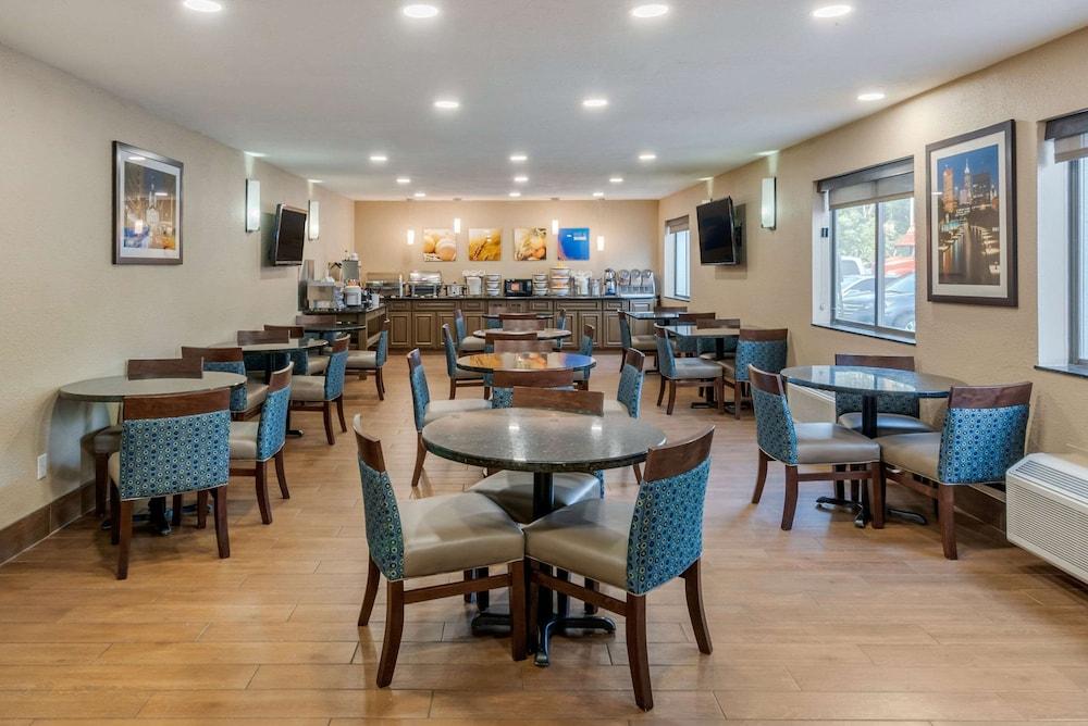 Comfort Inn Indianapolis South photo 27