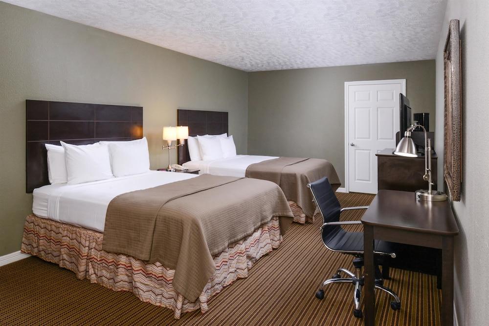 Americas Best Value Inn & Suites Waller Prairie View photo 9