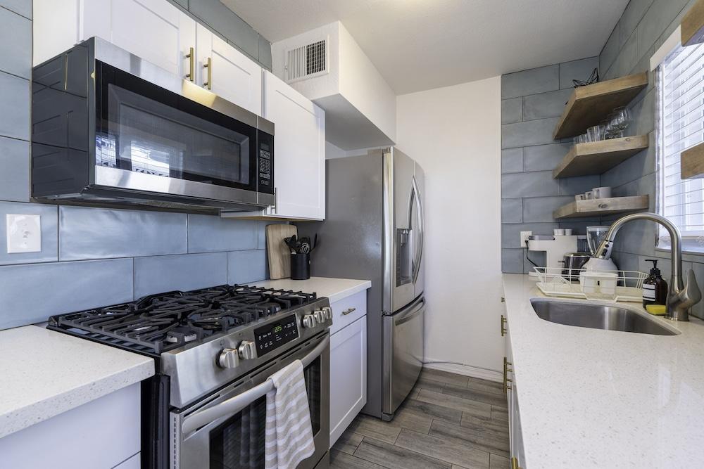 Ash & Ko Boutique Lodging photo 6