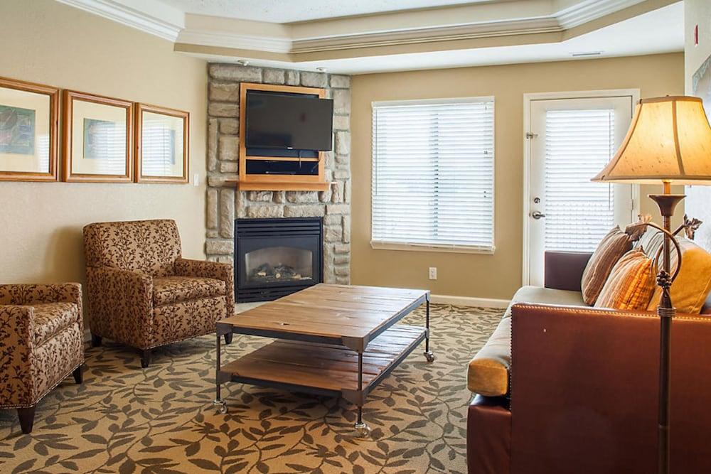 Hilton Grand Vacations Club Paradise Point Hollister photo 34