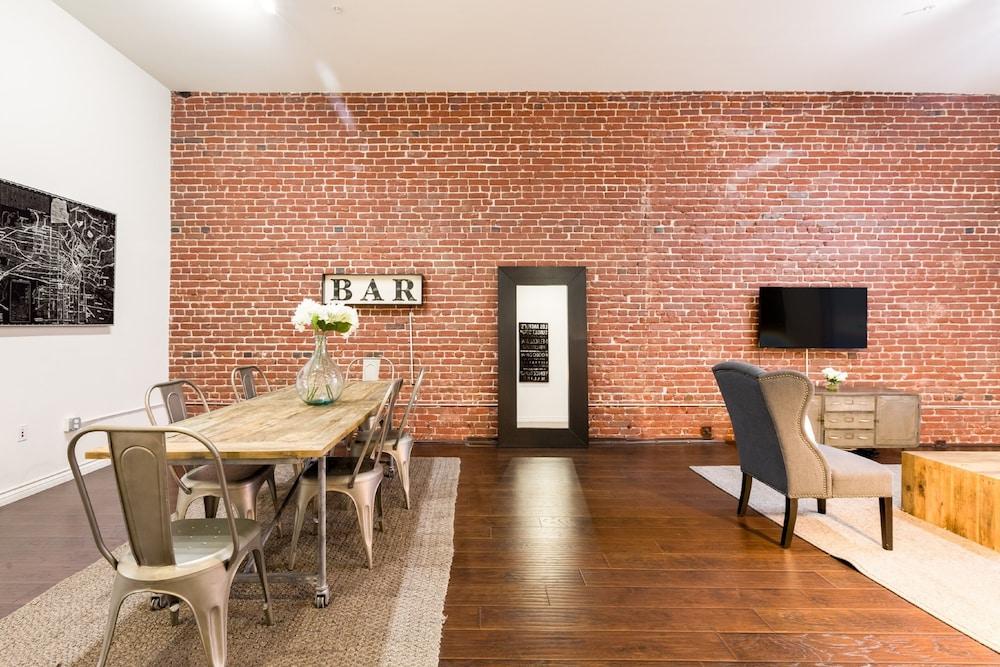 Abode Los Angeles - Downtown Historic Core photo 13