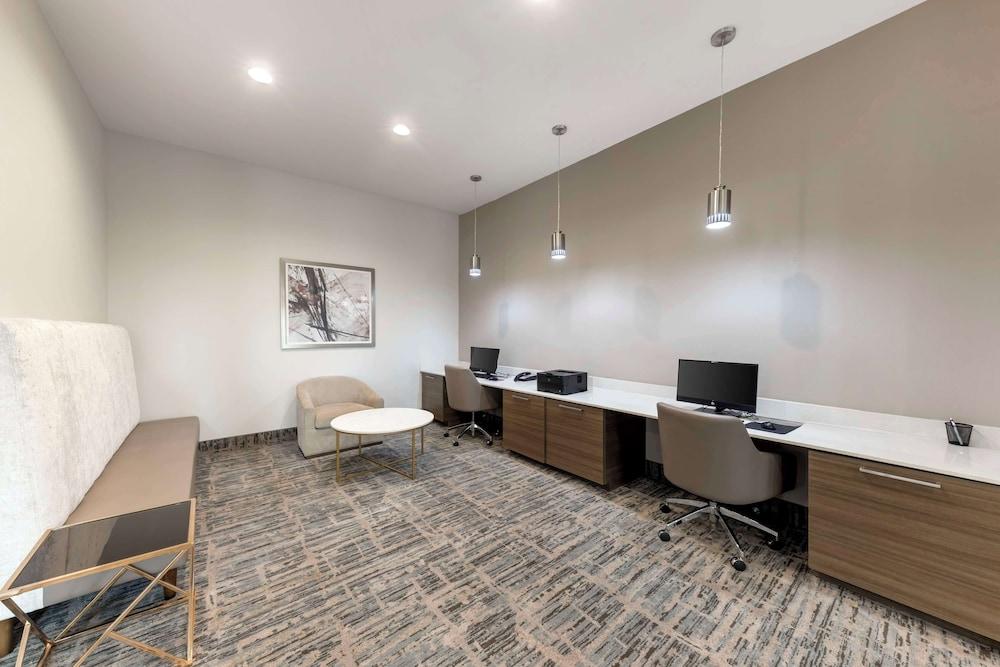 Best Western Plus Chickasha Inn photo 28