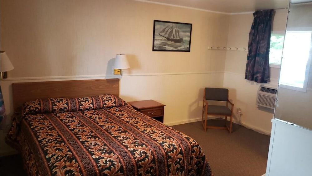 Tourest Motel photo 10