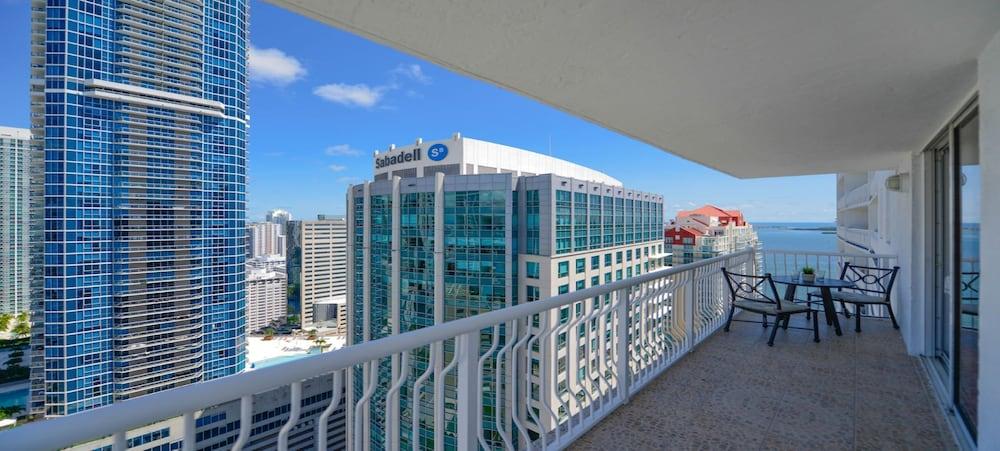 Icon Residences photo 2