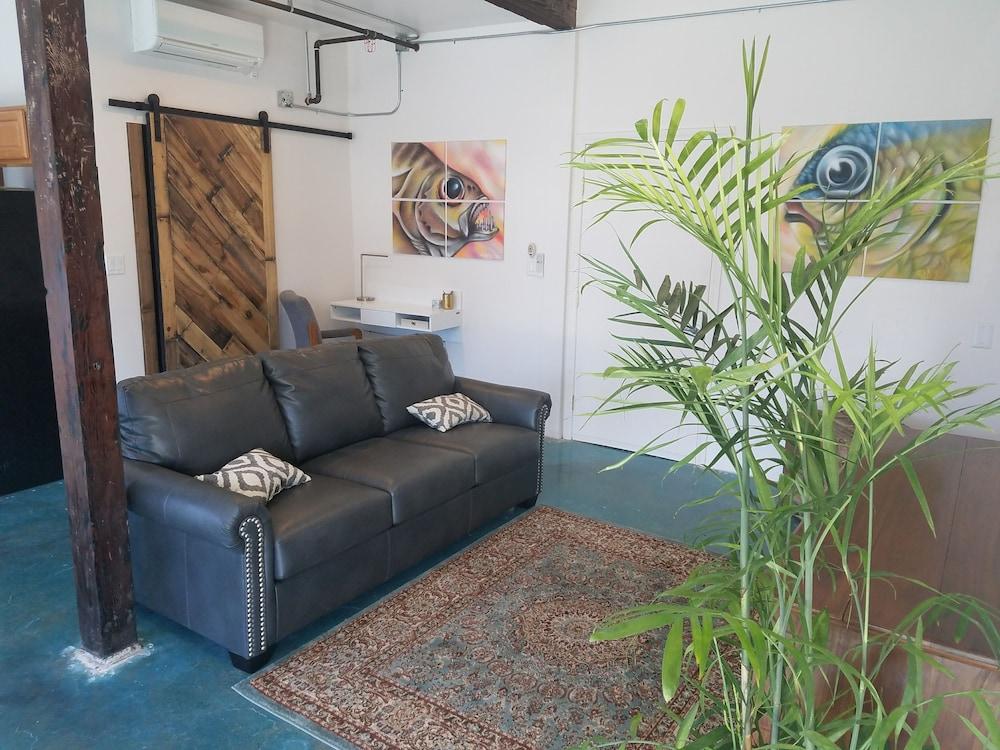 House of Trestles - Hostel photo 11