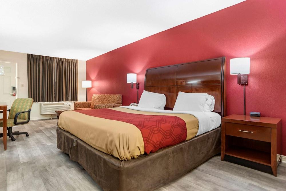 Econo Lodge Pearl - Jackson photo 23
