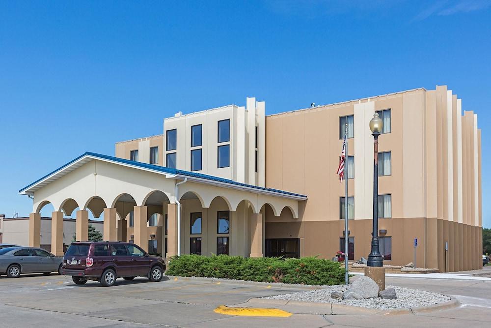Rodeway Inn photo 12