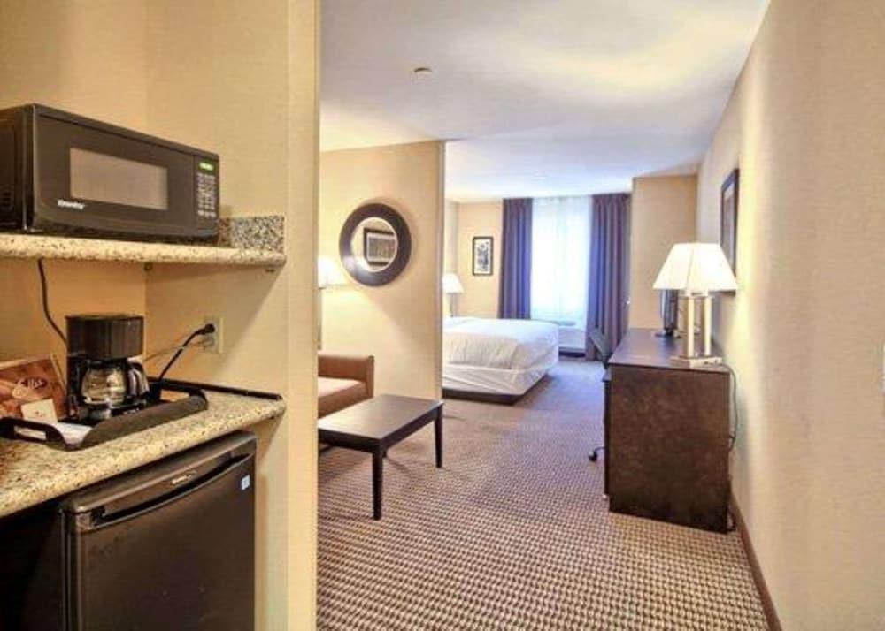 Comfort Suites Lewisburg near University photo 16