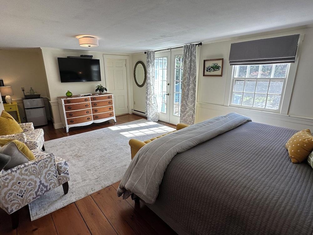Inn at Perkins Cove photo 30