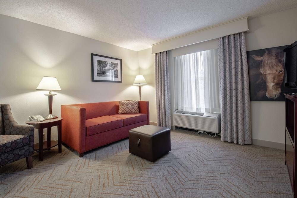 Hampton Inn & Suites Williamsburg-Richmond Rd. photo 8