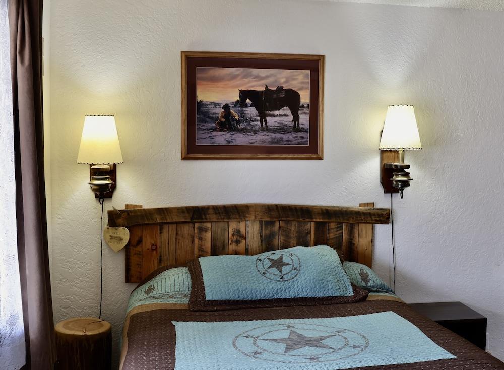 Rocky Mountain Lodge photo 22