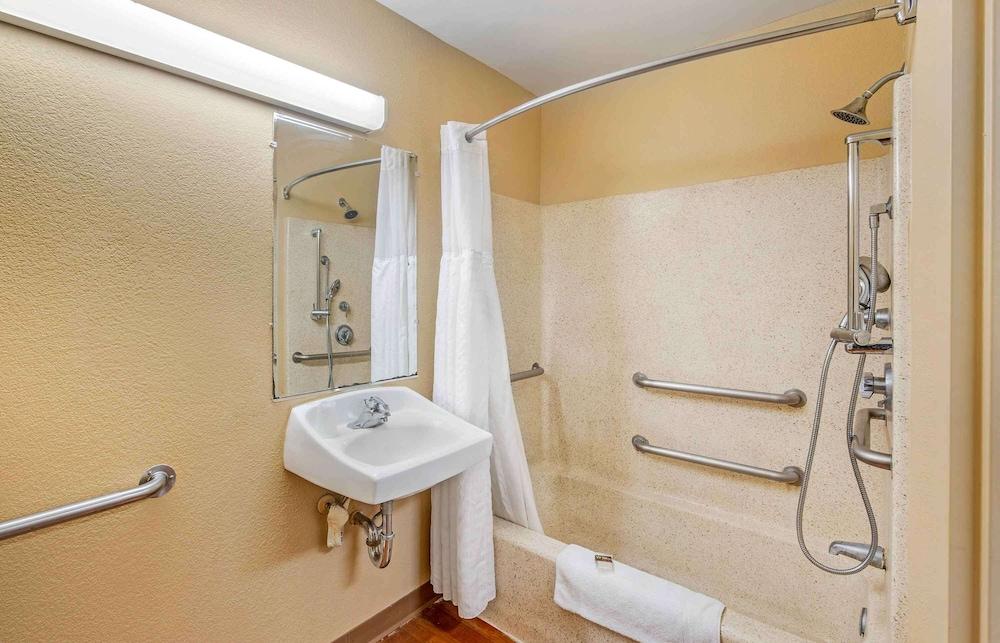 Extended Stay America Suites Sacramento Northgate photo 25