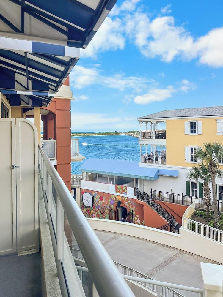 Harbor Suites at Harborwalk Village photo 100