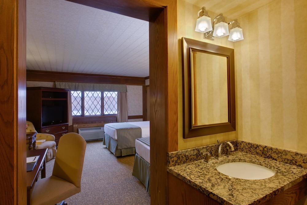 Punderson Manor Lodge and Conference Center photo 24
