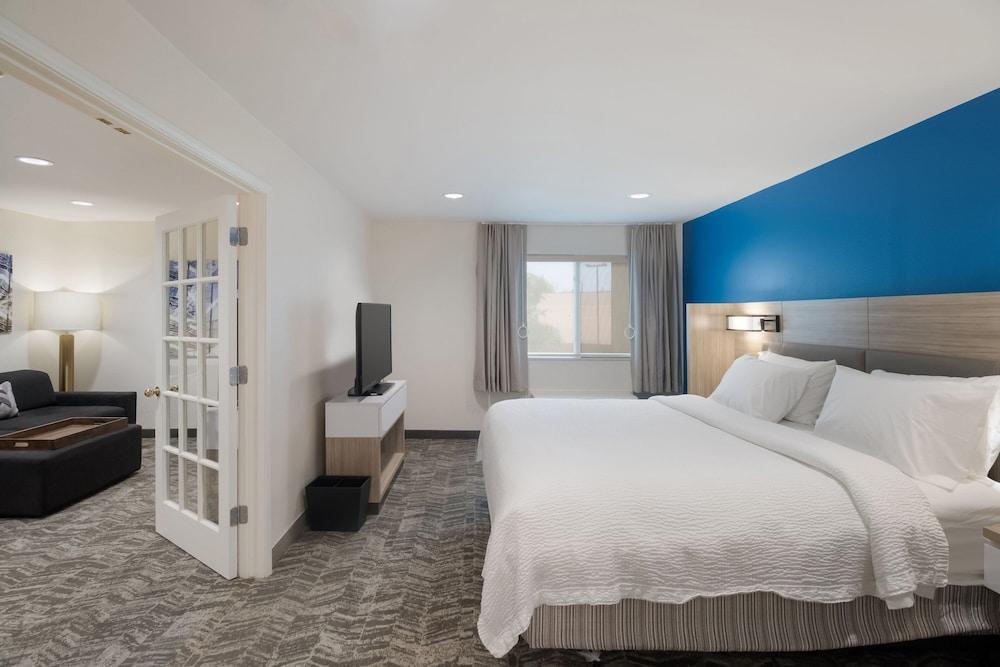 SpringHill Suites by Marriott Dallas NW Hwy/I35E photo 14