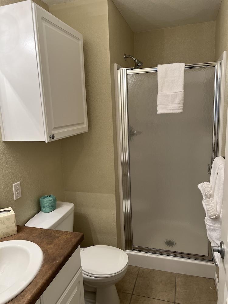 Washburn Hotel Suites photo 25