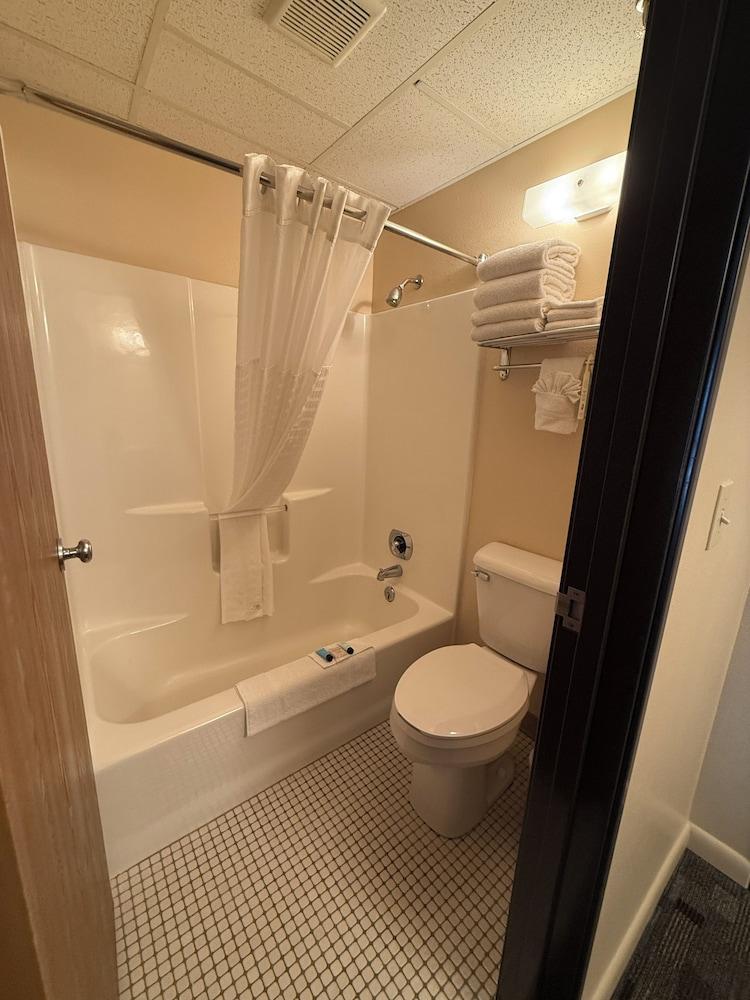 Americas Best Value Inn Torrington photo 20