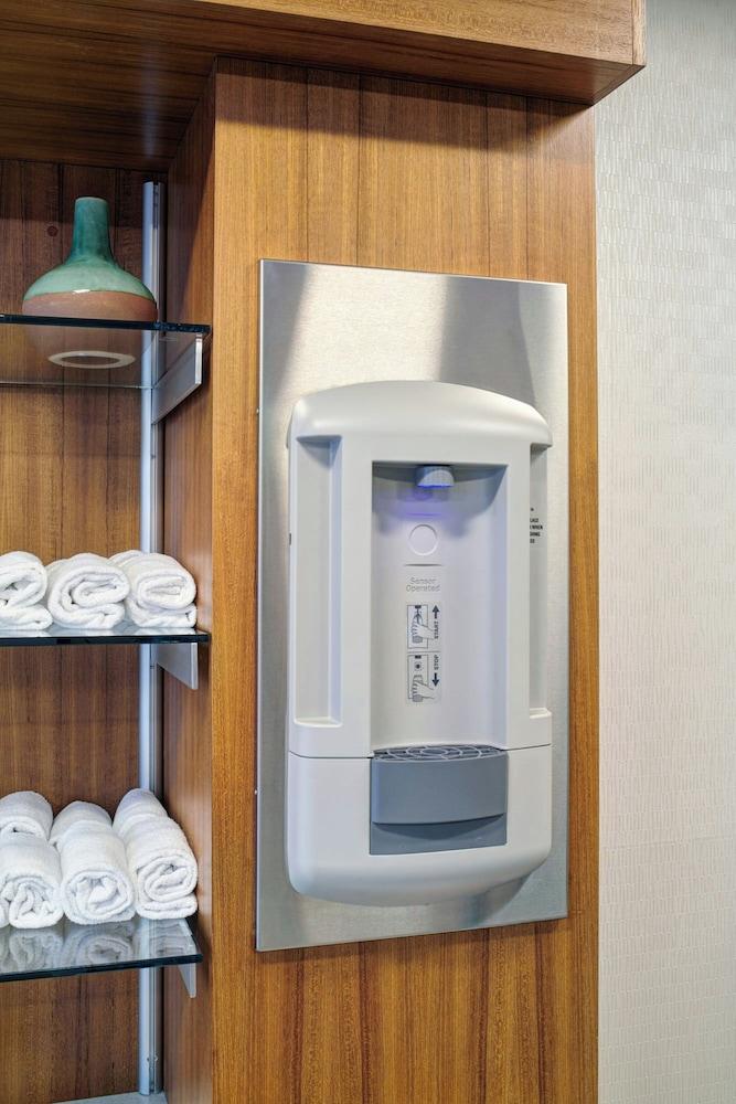 SpringHill Suites by Marriott Wixom Novi photo 24