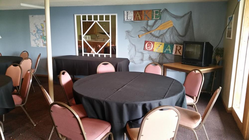 Hawk's Nest Lodge photo 17