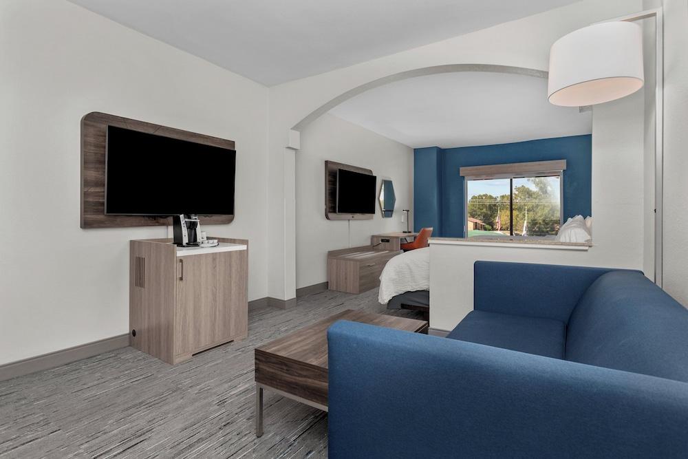Holiday Inn Express Crockett by IHG photo 22