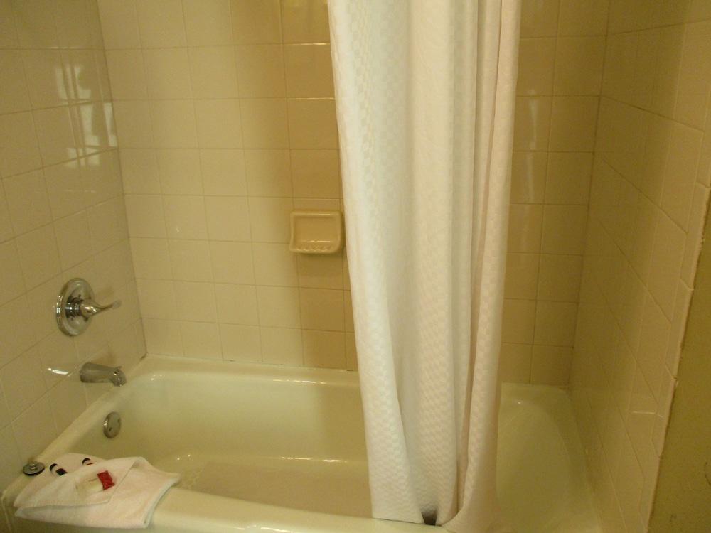 Days Inn by Wyndham Montrose photo 20