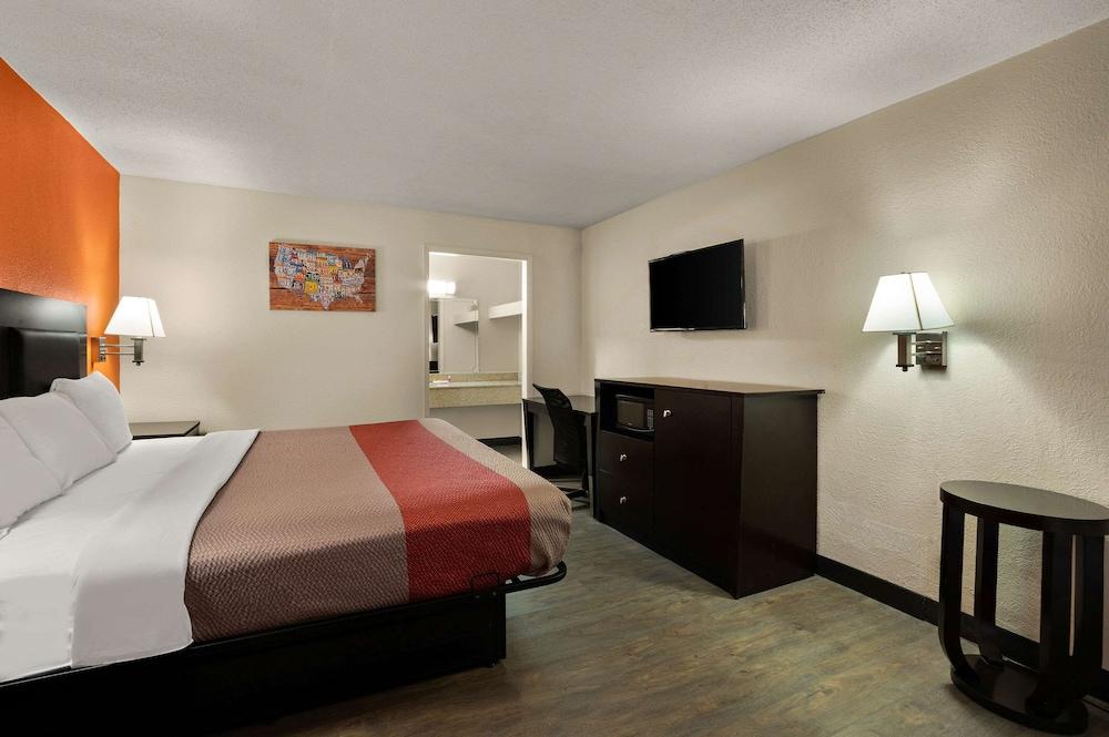 Econo Lodge Yemassee photo 25