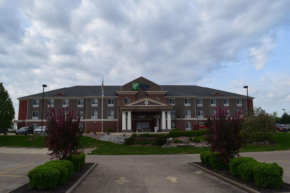 Holiday Inn Express Hotel & Suites Sparta by IHG photo 1