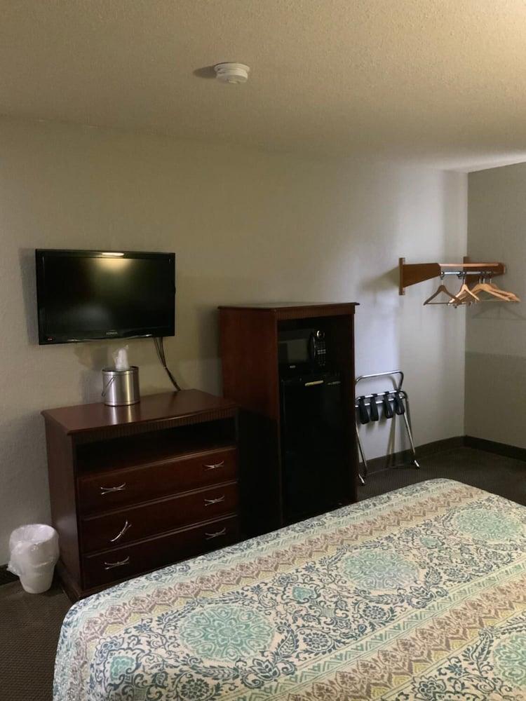 Coldwater Motel photo 5