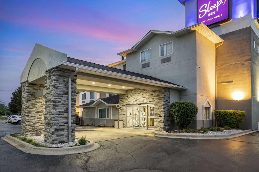 Sleep Inn Naperville - Chicago photo 33