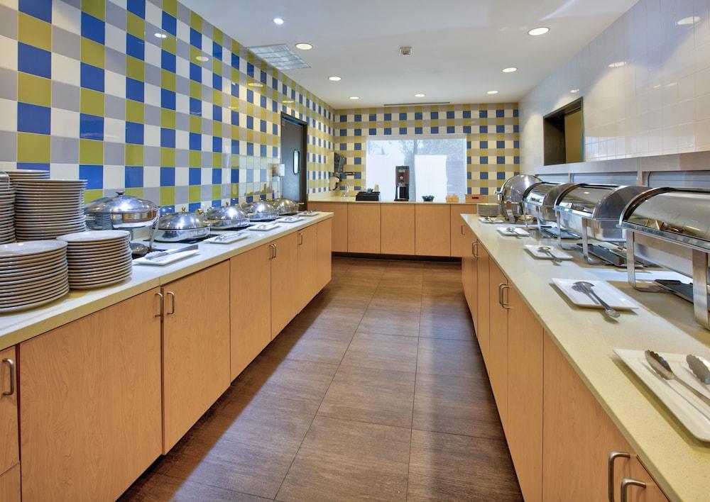Holiday Inn DFW South by IHG photo 41