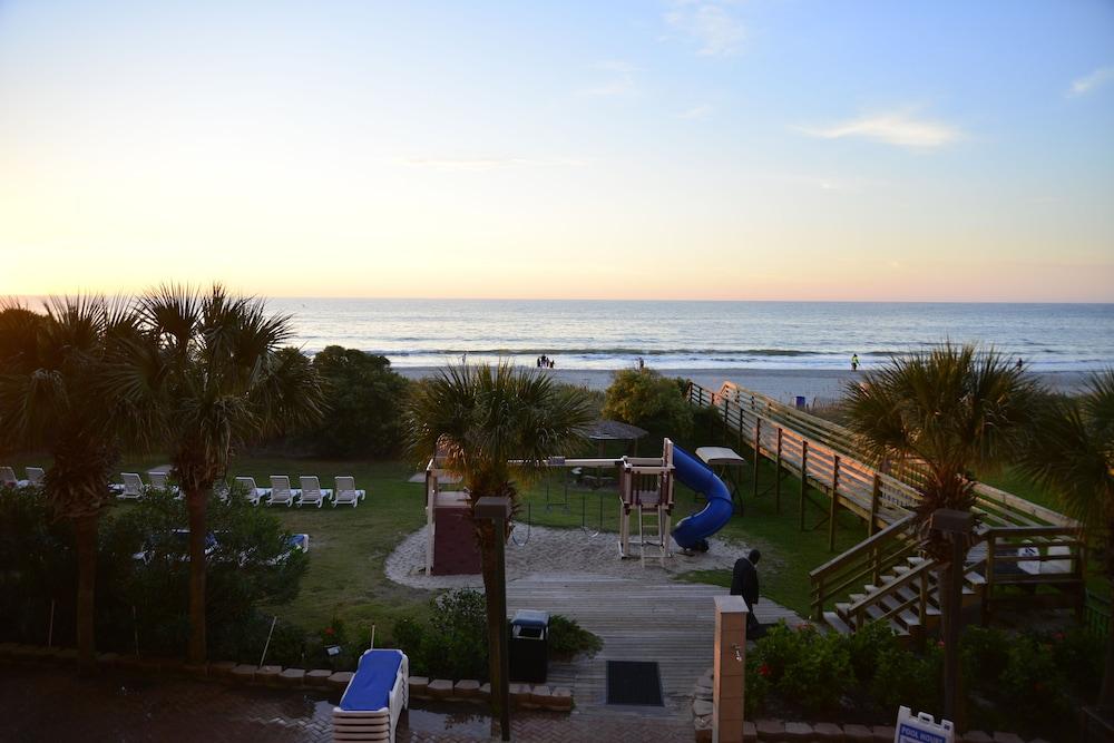 Monterey Bay Suites photo 33
