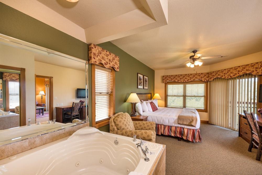 Westgate Branson Woods Resort and Cabins photo 37