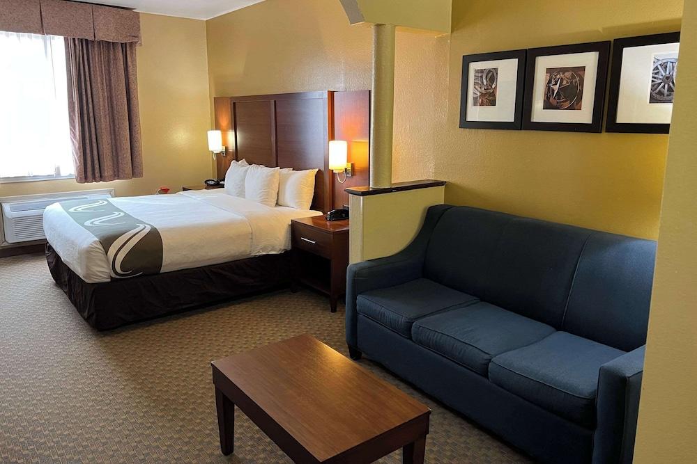 Quality Suites Midland North Loop 250 photo 22