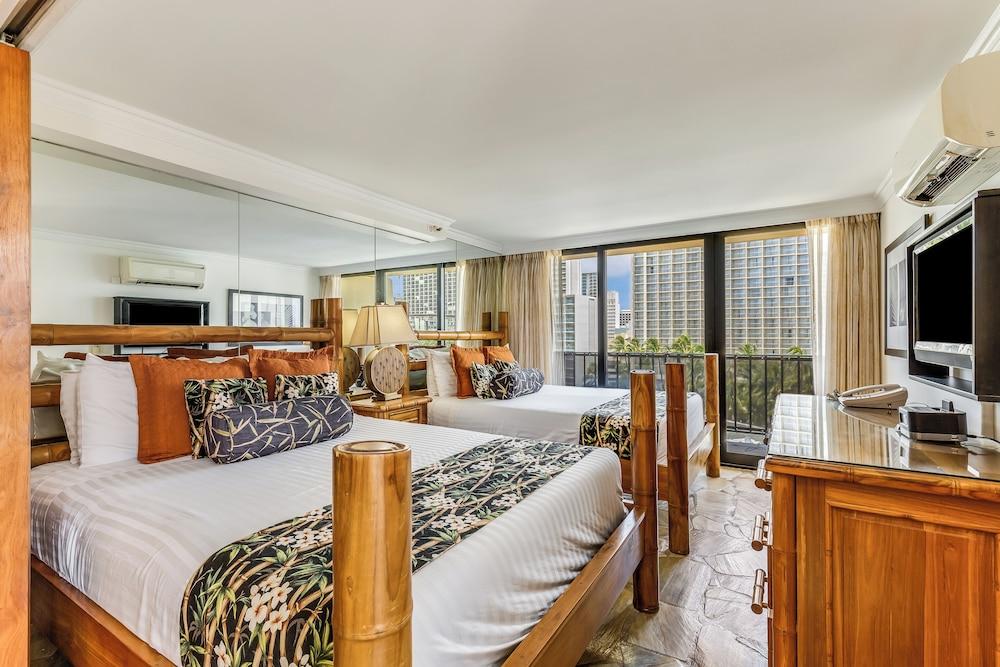 Castle Bamboo Waikīkī Hotel photo 47