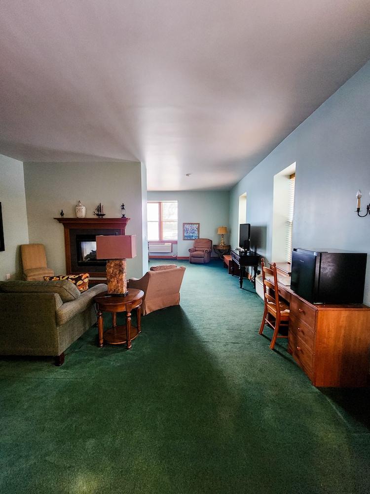 Nuks Executive Suites photo 24