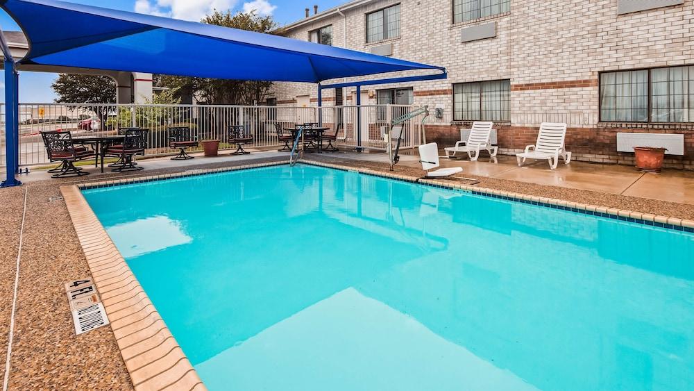 SureStay Plus by Best Western San Antonio Airport photo 10