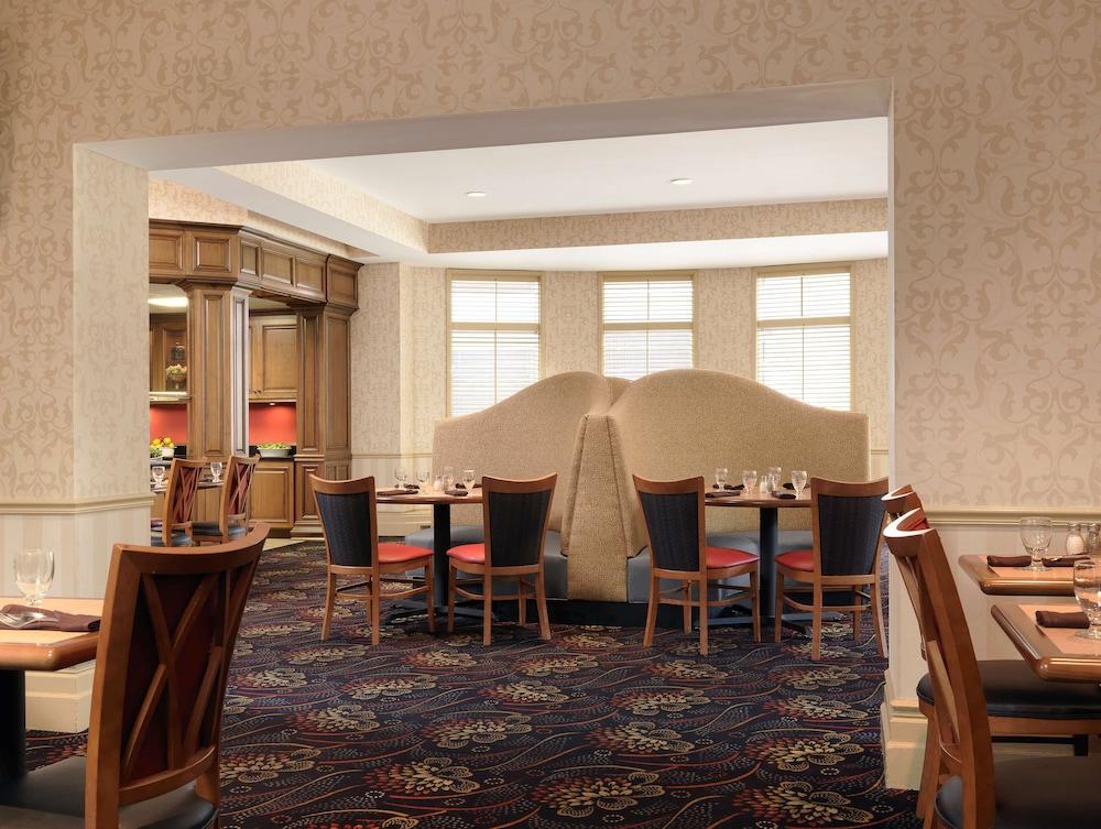 President Abraham Lincoln Springfield - DoubleTree by Hilton photo 45