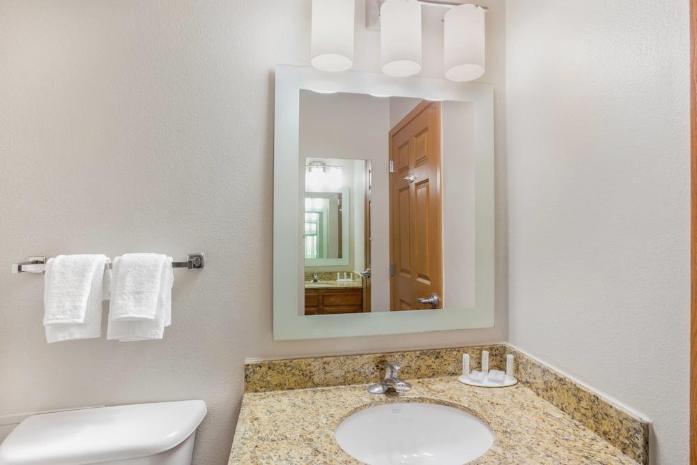 TownePlace Suites by Marriott -Minneapolis West/StLouis Park photo 12