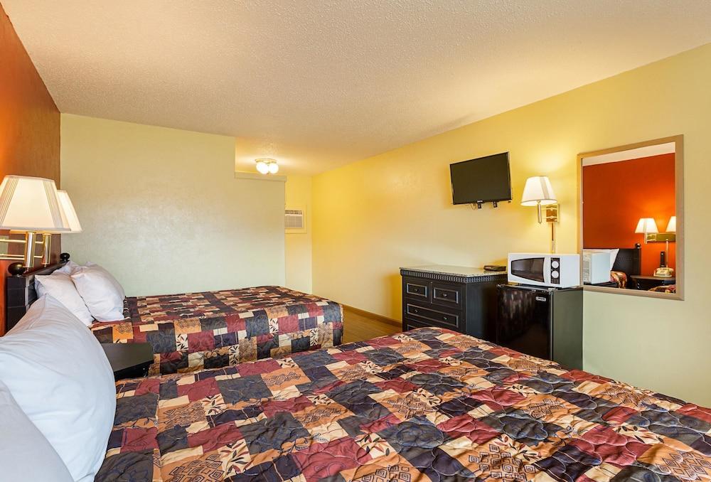 Rodeway Inn Roswell West photo 10