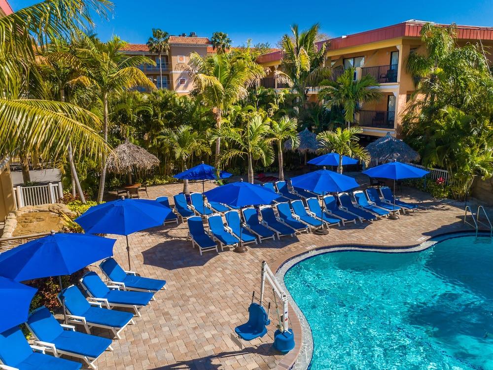 Coconut Cove All-Suite Hotel photo 24