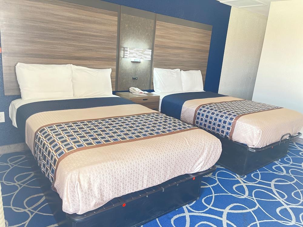 Budget Inn photo 1