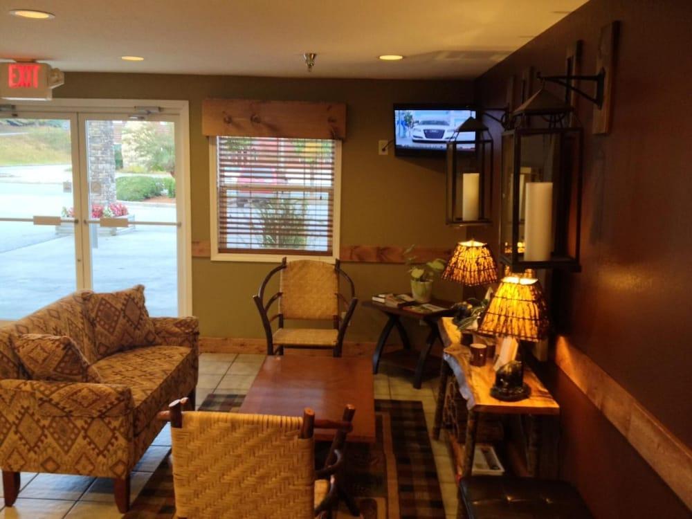 Reid Ridge Lodge photo 3